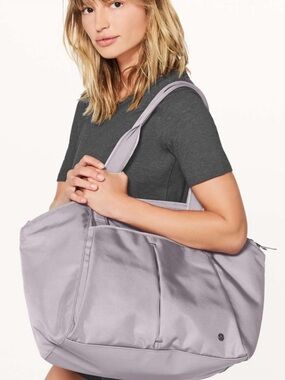 lululemon athletica Lavender Large Everyday Tote